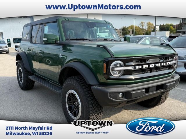 2024 Ford Bronco Outer Banks