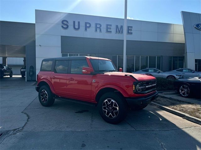 2024 Ford Bronco Outer Banks