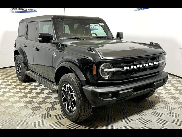 2024 Ford Bronco Outer Banks