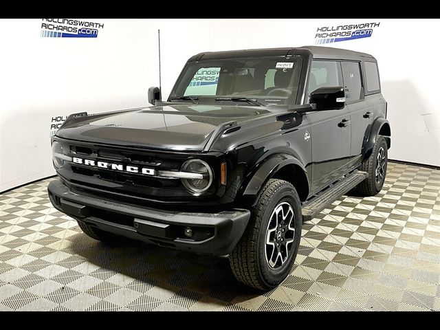 2024 Ford Bronco Outer Banks