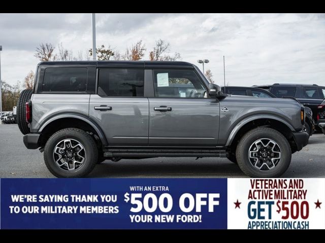 2024 Ford Bronco Outer Banks