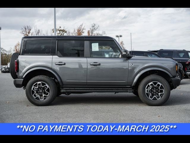 2024 Ford Bronco Outer Banks