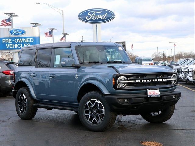 2024 Ford Bronco Outer Banks