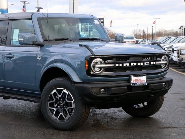 2024 Ford Bronco Outer Banks