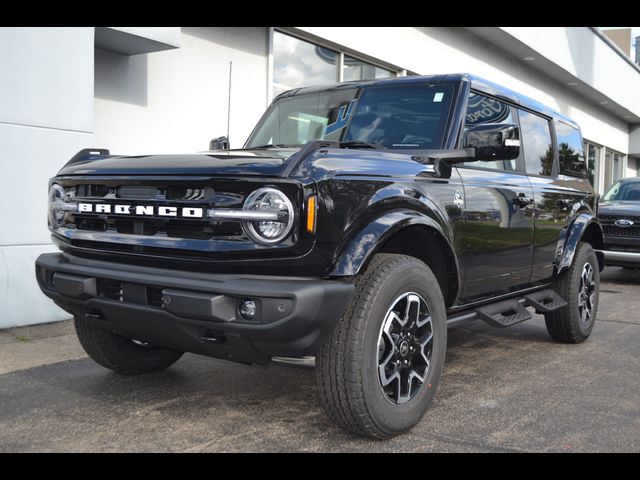 2024 Ford Bronco Outer Banks