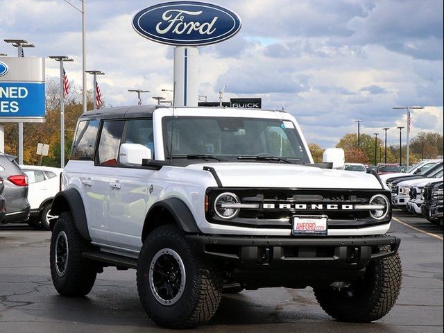 2024 Ford Bronco Outer Banks