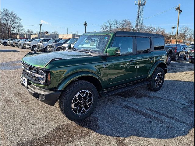 2024 Ford Bronco Outer Banks