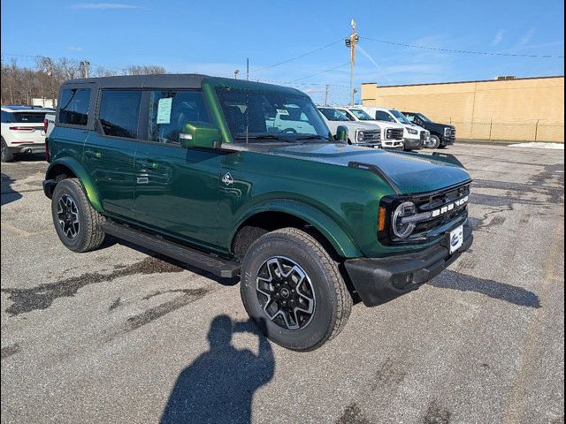 2024 Ford Bronco Outer Banks