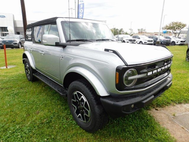 2024 Ford Bronco Outer Banks