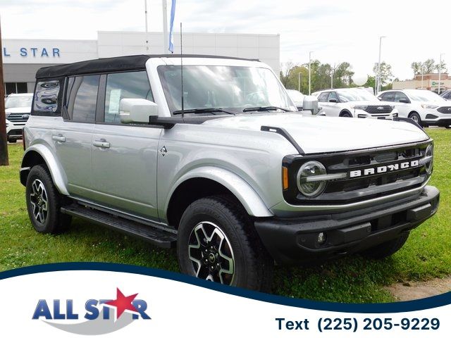 2024 Ford Bronco Outer Banks