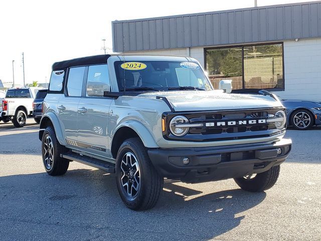 2024 Ford Bronco Outer Banks