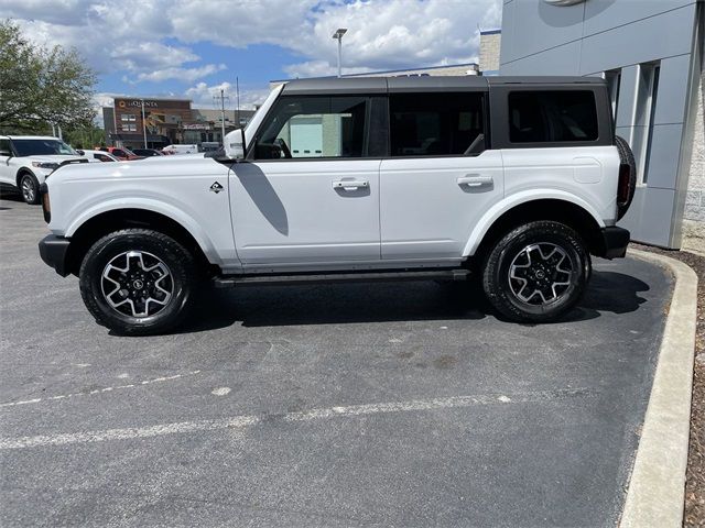 2024 Ford Bronco Outer Banks