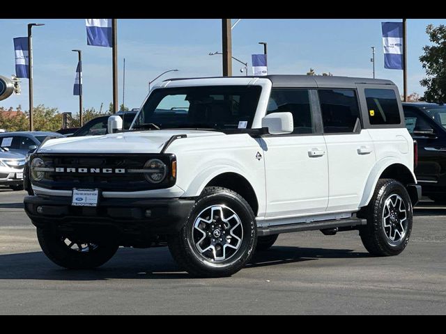 2024 Ford Bronco Outer Banks