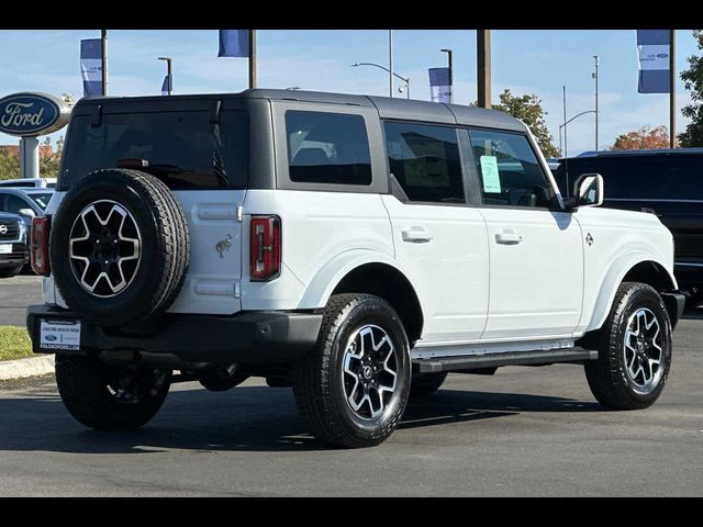 2024 Ford Bronco Outer Banks