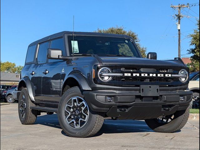 2024 Ford Bronco Outer Banks