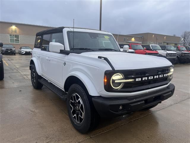 2024 Ford Bronco Outer Banks