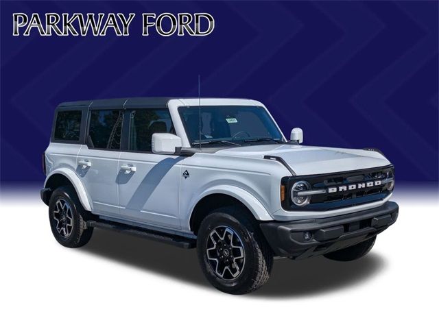 2024 Ford Bronco Outer Banks