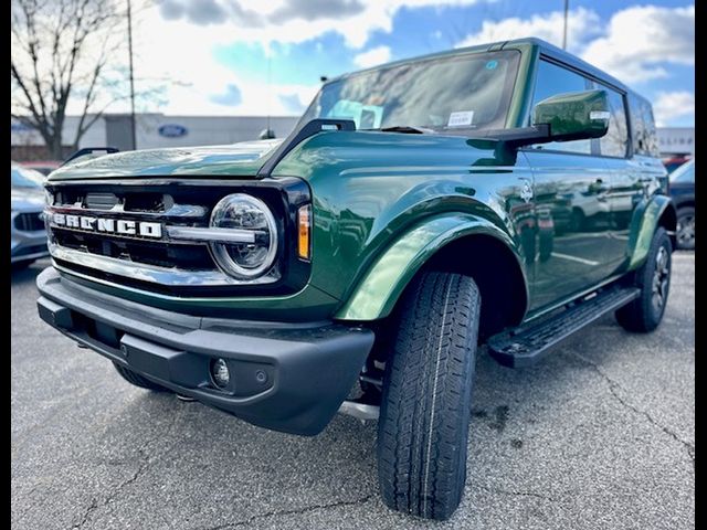 2024 Ford Bronco Outer Banks