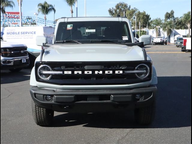 2024 Ford Bronco Outer Banks