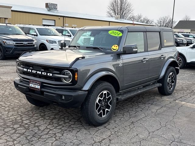 2024 Ford Bronco Outer Banks