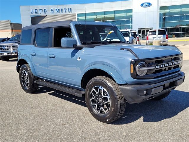 2024 Ford Bronco Outer Banks