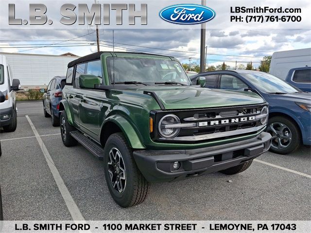 2024 Ford Bronco Outer Banks