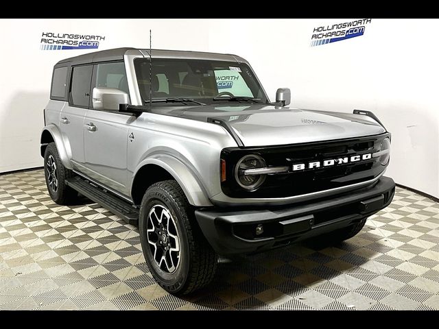 2024 Ford Bronco Outer Banks