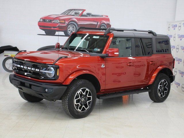 2024 Ford Bronco Outer Banks