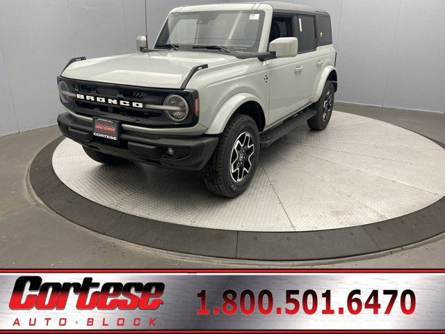 2024 Ford Bronco Outer Banks