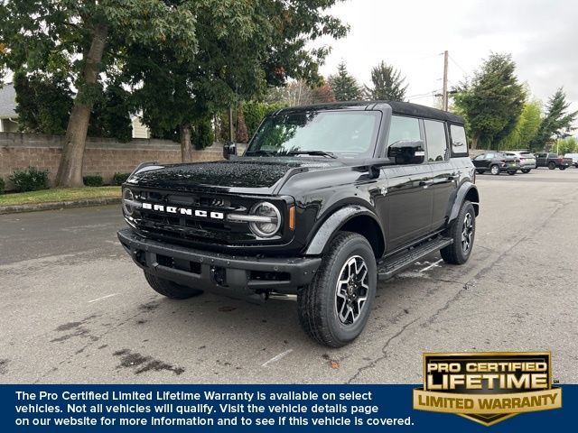 2024 Ford Bronco Outer Banks