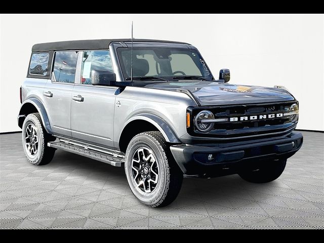 2024 Ford Bronco Outer Banks