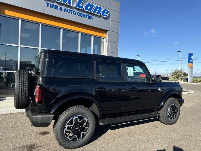 2024 Ford Bronco Outer Banks