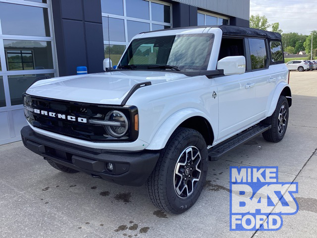 2024 Ford Bronco Outer Banks