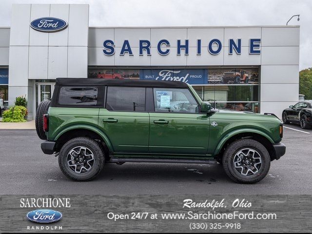 2024 Ford Bronco Outer Banks