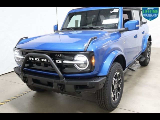 2024 Ford Bronco Outer Banks