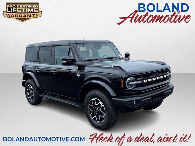 2024 Ford Bronco Outer Banks