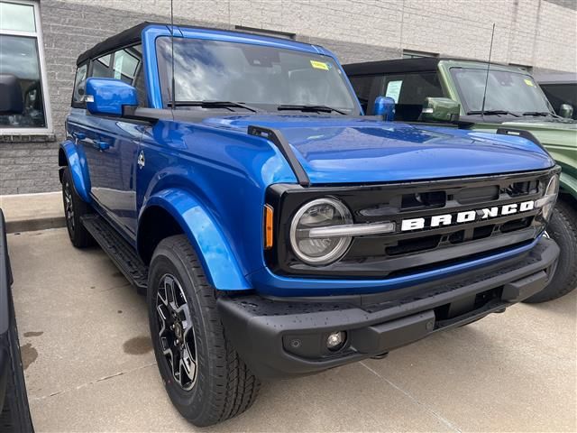 2024 Ford Bronco Outer Banks