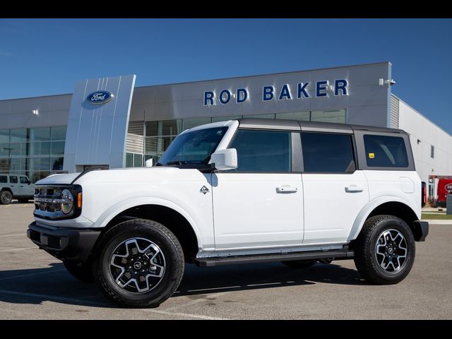 2024 Ford Bronco Outer Banks