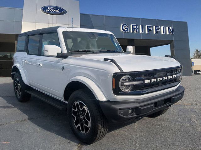 2024 Ford Bronco Outer Banks