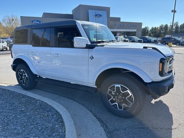 2024 Ford Bronco Outer Banks