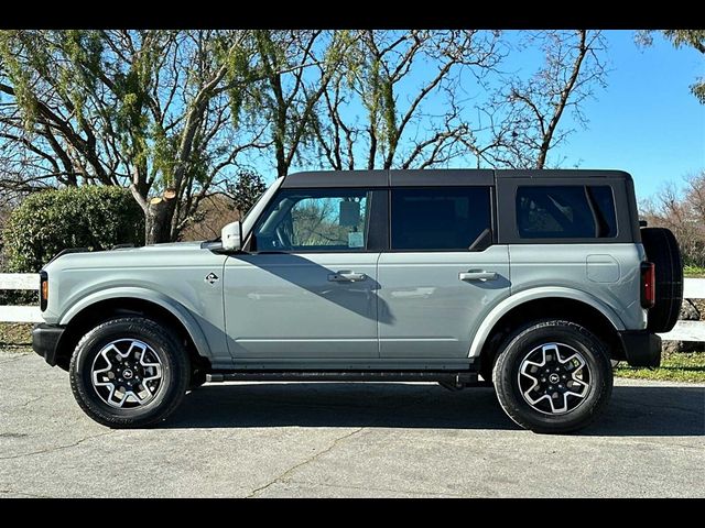 2024 Ford Bronco Outer Banks