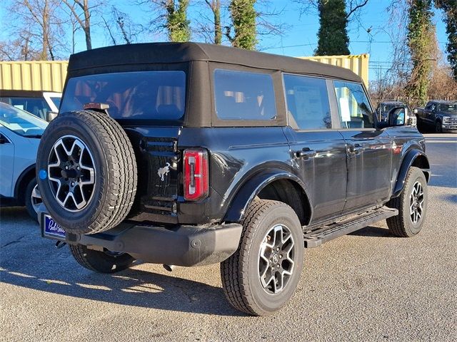 2024 Ford Bronco Outer Banks