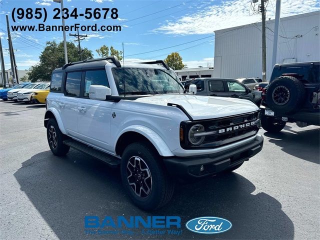 2024 Ford Bronco Outer Banks