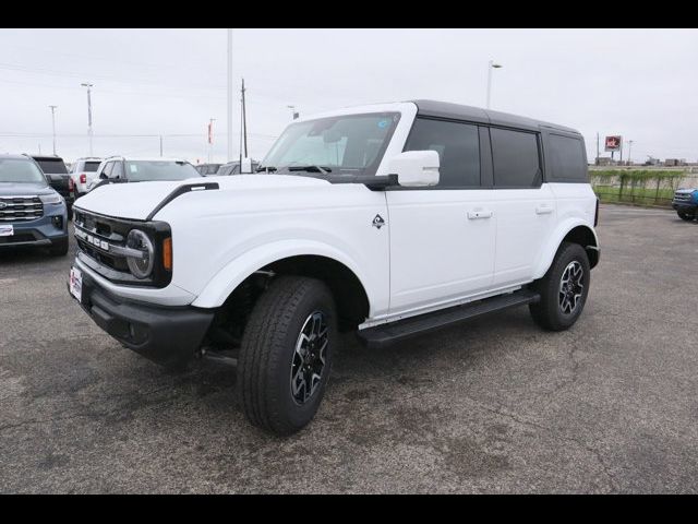 2024 Ford Bronco Outer Banks