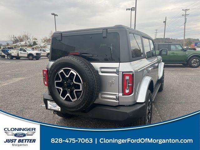 2024 Ford Bronco Outer Banks