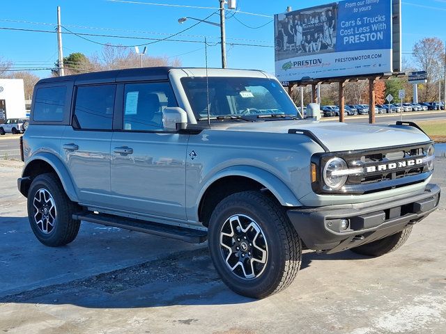 2024 Ford Bronco Outer Banks