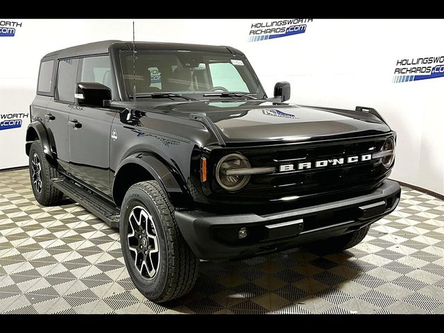 2024 Ford Bronco Outer Banks