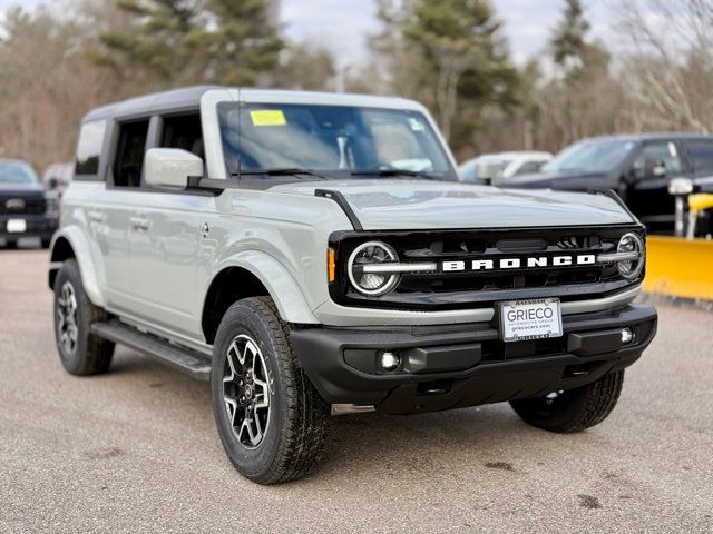 2024 Ford Bronco Outer Banks