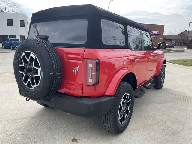 2024 Ford Bronco Outer Banks