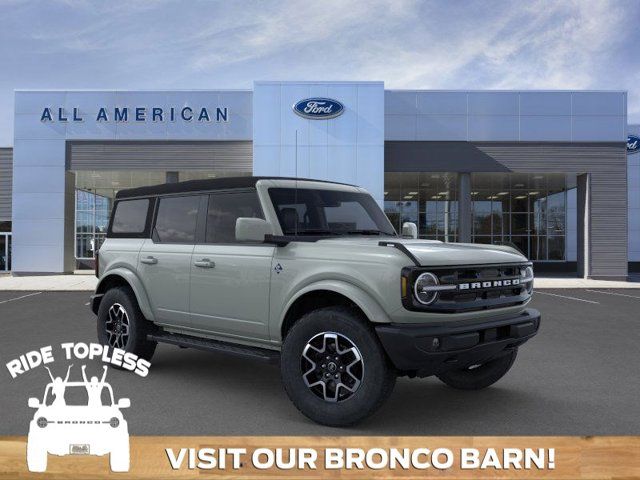 2024 Ford Bronco Outer Banks